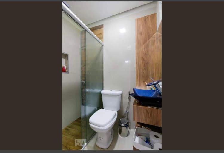 Caso com piscina, há 900 metros do Iguatemi shopping Vila Brasília Exterior foto